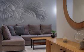 Azalea Lifestyle Suite